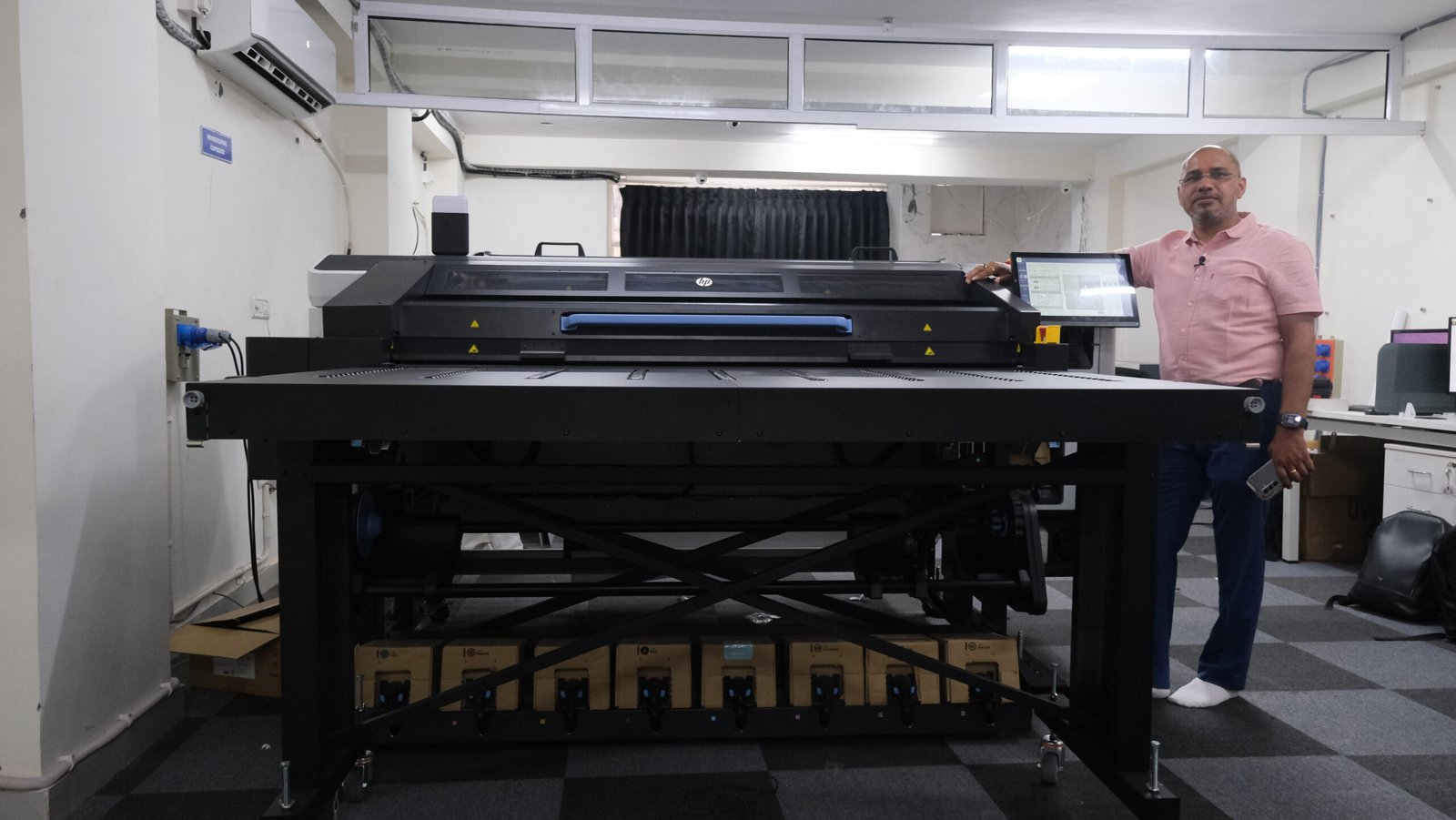 Read more about the article India’s first HP Latex R530 installed at Design Tree Brand Solution in Delhi