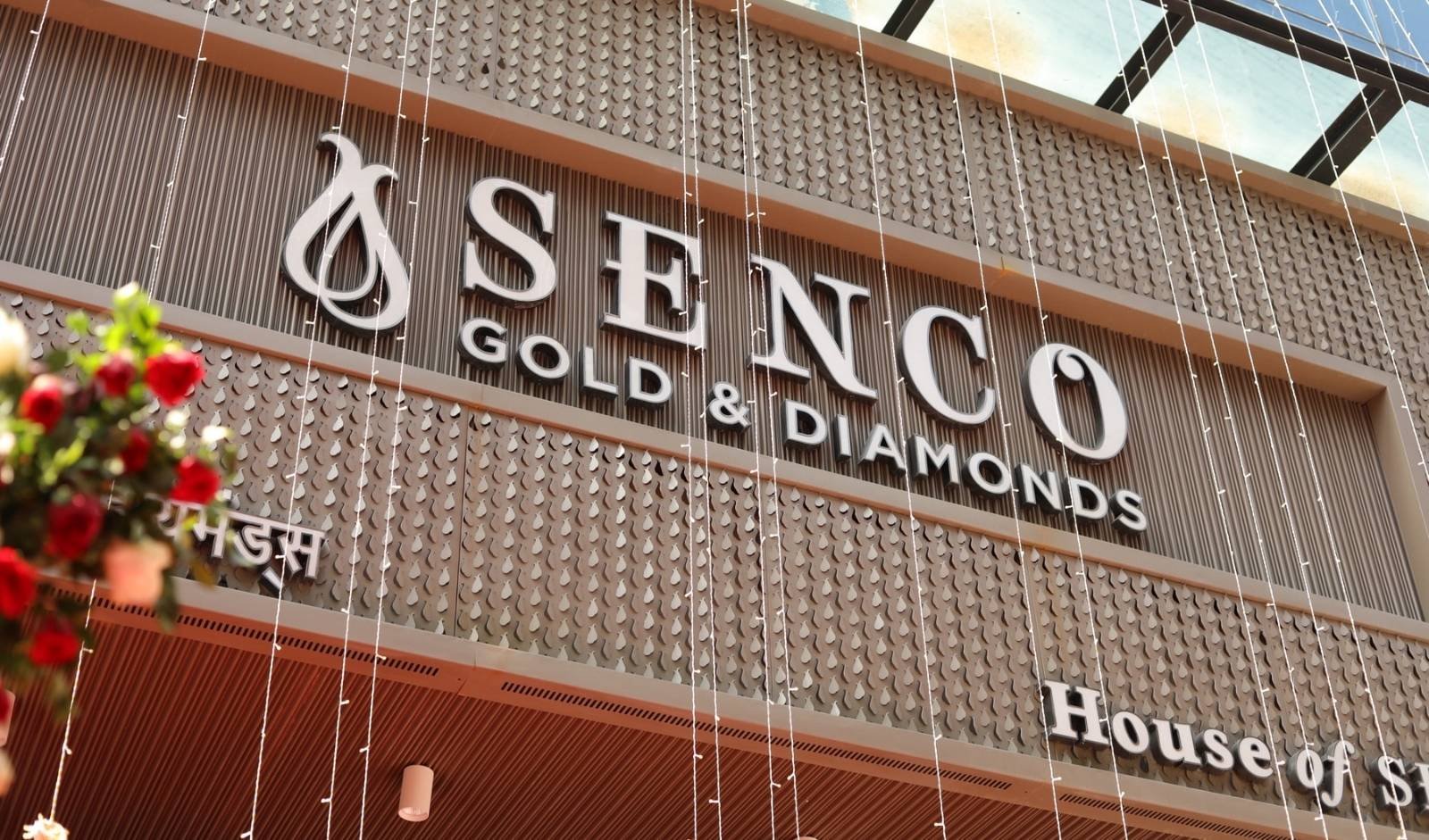Read more about the article Senco Gold & Diamonds unveils first outlet in Dehradun