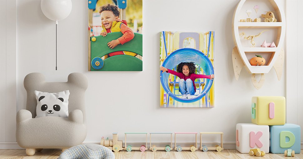 Read more about the article Roland DGA launches new Semi-Gloss Canvas & View Thru Film