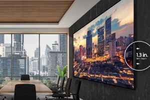 SAMSUNG launches next-gen smart signage displays