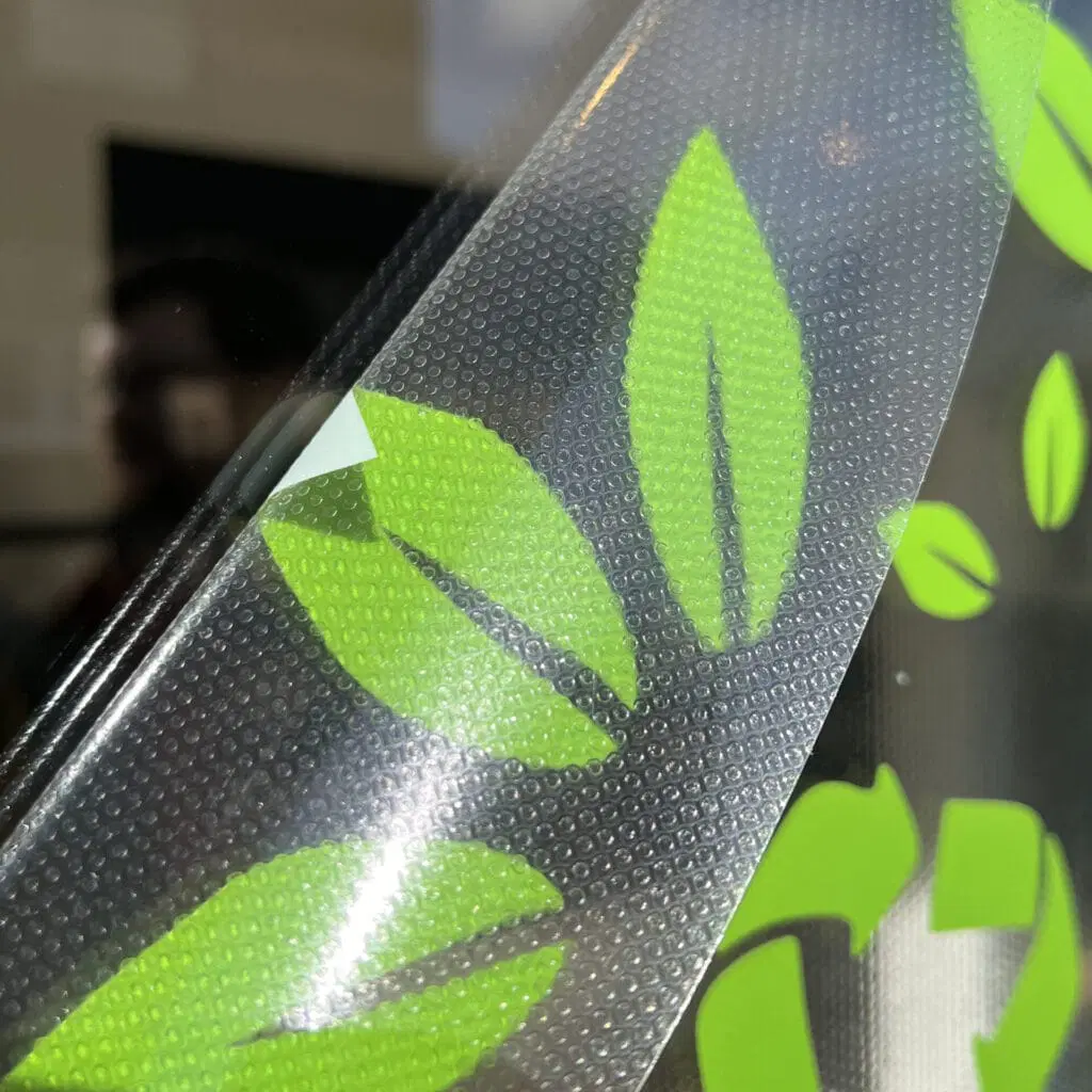 Read more about the article Drytac announces global availability of SpotOn SynTac polypropylene film