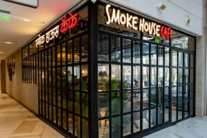 Smoke House Café opens new store in Mumbai  