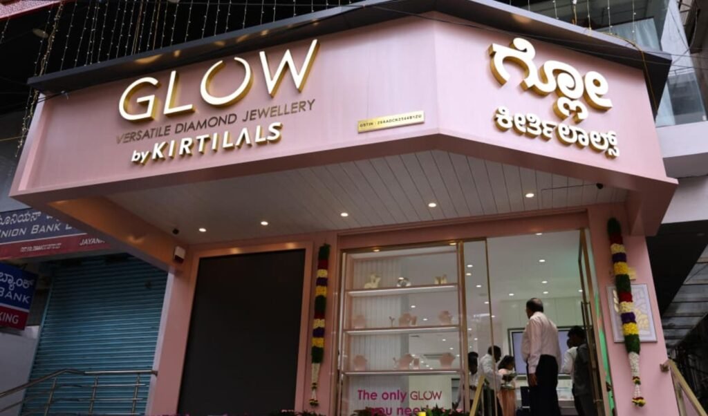 Glow by Kirtilals opens 10th showroom in Madurai